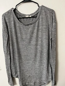 Gap Women's Long Sleeve Top White Black Striped Relax Tee Small - Picture 1 of 5