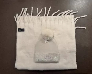Madden NYC Mujer Estrás Gorro y Bufanda Conjunto de Regalo, 2 Piezas Beige Nuevo sin Etiquetas - Imagen 1 de 6