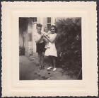 YY5506 France 1946, Les Ormes , Women With Child IN Farmyard, Photo Vintage