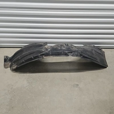 Guardabarros delantero Nissan Murano RT 2011-14 protector contra salpicaduras revestimiento interior OEM 63840-1SZ0A Foto 1 de 4