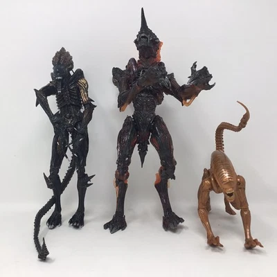 Lote de 3 juguetes sueltos alienígenas NECA Kenner Tribute Rhino Scorpion Runner Xenomorph Foto 1 de 4