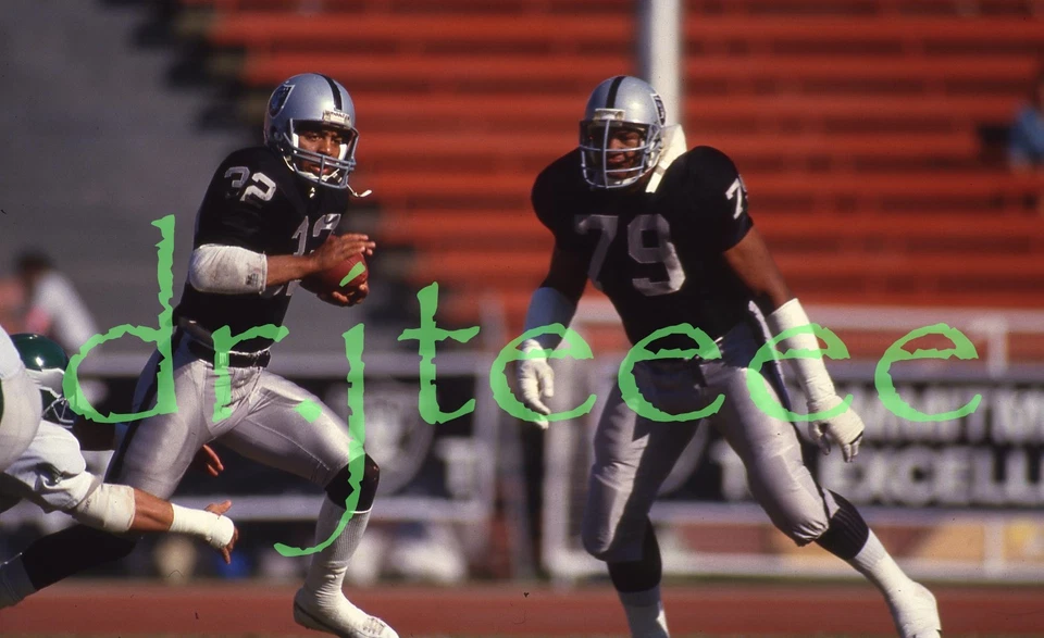 Marcus Allen LOS ANGELES RAIDERS - 35mm Football Slide - Image 1 of 1