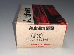 AUTOLITE AF-32 - BOX OF 10 SPARK PLUGS - NOS FORD C9ZZ-12405-A - SEALED PACKAGE - Picture 1 of 10