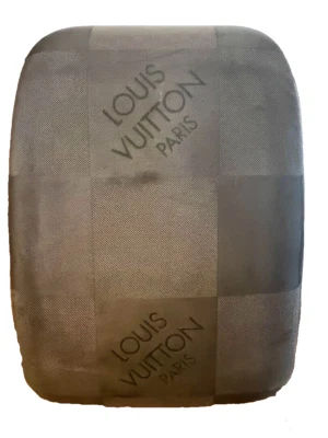 Authentic LOUIS VUITTON Conquerane 65 Damier Jean carry on  luggage Beige (L10) - Image 1 of 4