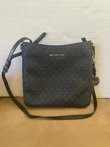 Michael Kors Signature Jet Set North South Travel Messenger Crossbody Bag Black - Picture 1 of 4
