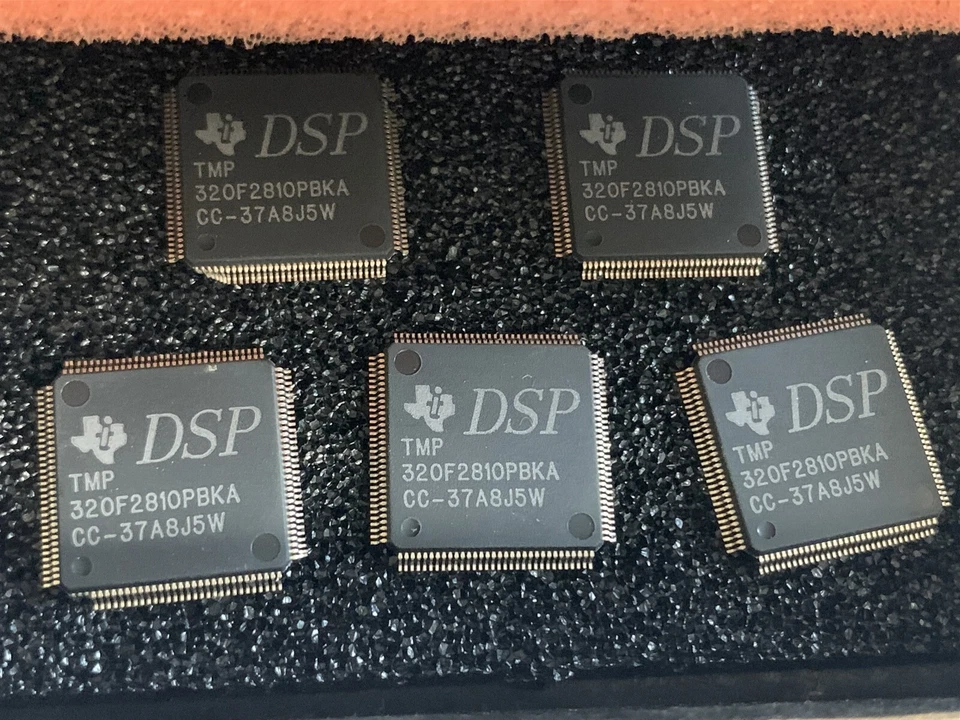 PROCESADORES DE SEÑAL DIGITAL G4 NOS 5 PIEZAS Texas Instruments TMP320F2810PBKA Foto 1 de 1