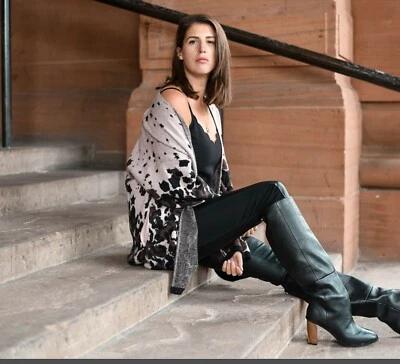 Ted Baker Yazella Leopard Jacquard Oversized Cardigan Pale Pink 1/8 Fit up to 3 — 第 1/4 张图片