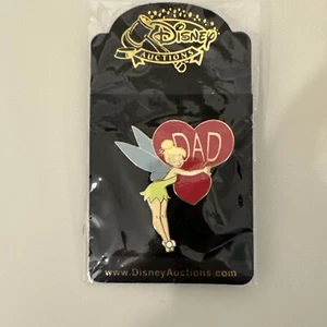 Disney Auktionen LE 1000 Pin Tinker Bell Papa Herz Peter Pan Vatertag - Bild 1 von 5