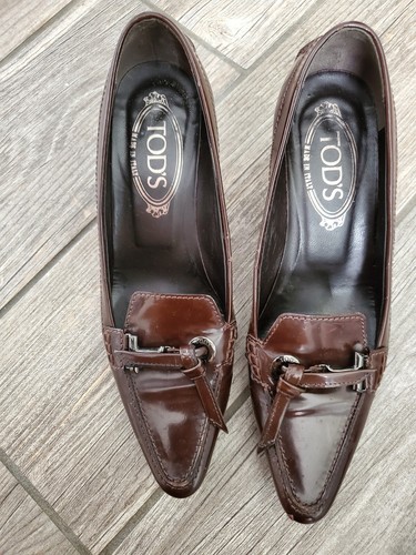 TOD’S Mocassino Y2K Tods tacco in vernice marrone taglia 36. Ottime condizioni