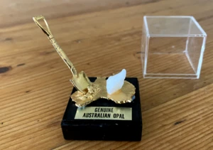 Oggetto ricordo australiano novità con interno opale originale. - Foto 1 di 14