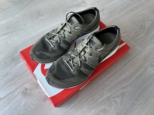Nike Flyknit Trainer medium olive/black-white | Gr. 43 | Mens 9.5 - Bild 1 von 5