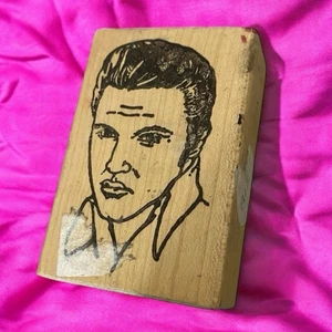Young Elvis Presley Portrait Wooden Rubber Stamp The King Vintage Used Crafts - Bild 1 von 6