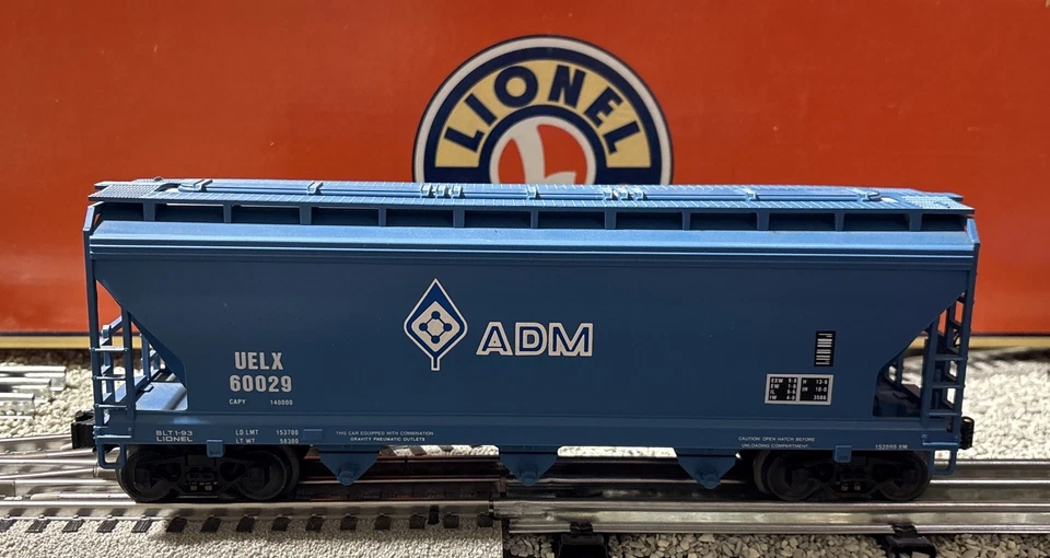 LIONEL~6-17118~ADM 3 BAY CENTERFLOW HOPPER CAR #60029~O SCALE - Image 1 of 4