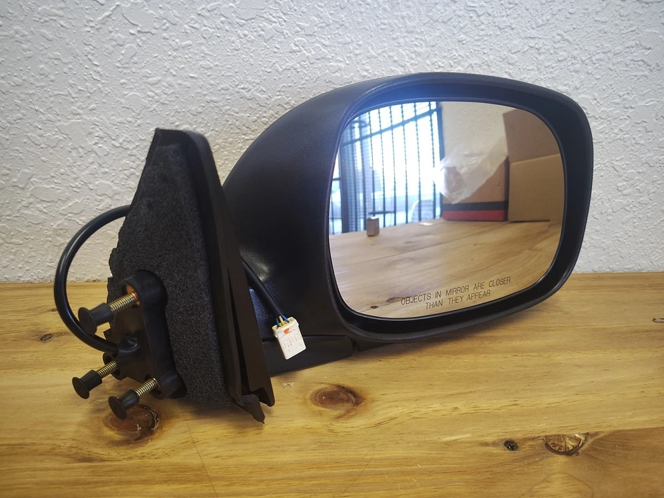 Passenger Front Electric Mirror For 00-06 Toyota Tundra — 第 1/4 张图片