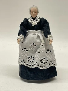 Maison de poupées échelle 1:12ème - Poupée exquise, ED06 - Photo 1/4