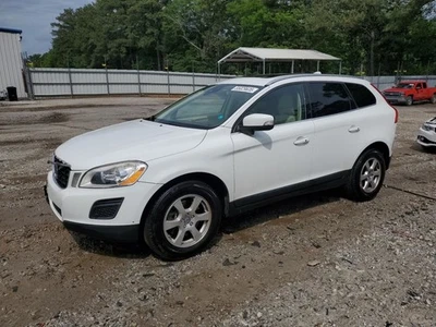 Wash Reservoir Without Headlamp Washers Fits 14-17 VOLVO XC60 4666885 - Изображение 1 из 4