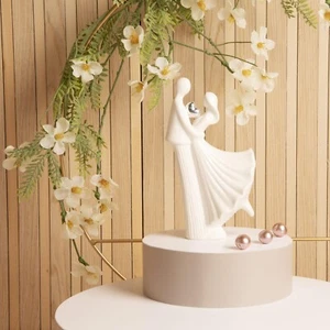 Bomboniere Matrimonio 2024 Coppia Sposini Bianco Con Cuore Argento 24203 - Imagen 1 de 13