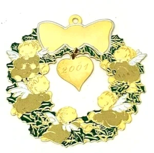 Vintage Kranz Engel Herz 2001 goldfarben flach Metall 3 Zoll Ornament (B70) - Bild 1 von 2