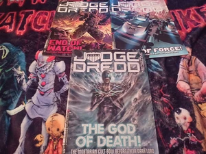 Lote de 3 revistas Judge Dredd (#421, 422, 425) - Imagen 1 de 10