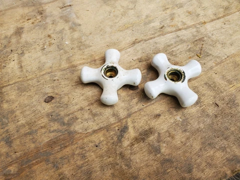 Vintage Original White Porcelain Cross Style Faucet Handles Drain Etc. Bathtub Cover
