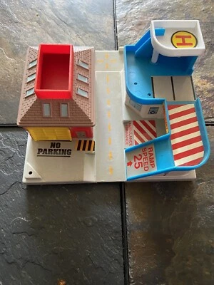 Micro Machines Hiways & Byways Ultra Series Galoob Hospital/Fire Dept. 1991 - Image 1 of 4