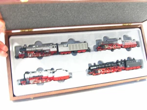 MINITRIX 12701 ZUG-SET 40 JAHRE MINITRIX "4x DAMPFLOKS"  AH260 - Bild 1 von 3