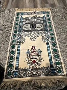 Turkish Wall Hanging Prayer Rug Blanket Fringe - Picture 1 of 5