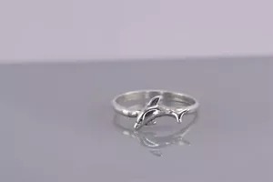 Anillo de plata esterlina pulido 7 mm con banda de delfín de natación 925 talla: 7,5 - Imagen 1 de 8