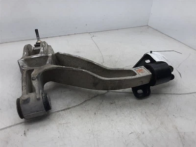 Brazo de control inferior delantero del conductor 12/04/05 03-06 CROWN VICTORIA 6W1Z3079AA Foto 1 de 4