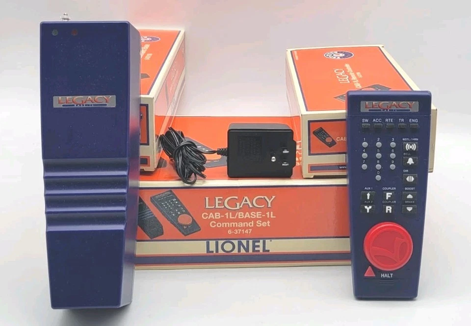 LIONEL 6-37147 LEGACY CAB-1L COMMAND SET - BASE & REMOTE - TESTED & WORKING  - Image 1 of 4