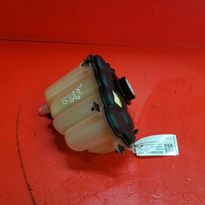 LANDROVER RANGE ROVER VELAR R-DYNAMIC SE EXPANSION BOTTTLE 2020 - Image 1 of 4