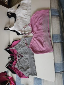 Damen Sport BHs Gr. XL, 2 Tank Style, 2 Razorback Style 2 Speghetti Träger - Bild 1 von 3