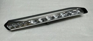 RENAULT MEGANE RS LED LIGHT DAY RUNNING RIGHT O/S 2012+ FRONT 266008864R - Picture 1 of 2