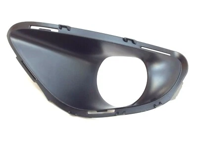 2014-2018 Jeep Cherokee Front LH Driver Fog Lamp Bezel new black OEM 68138359AA - Image 1 of 4