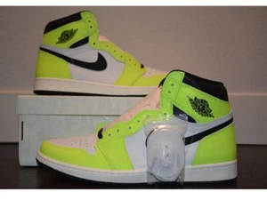 DS 13 Nike Air Jordan 1 Retro High OG Visionaire 555088 702 4 LoSt FoUnD I VoLt - Picture 1 of 9