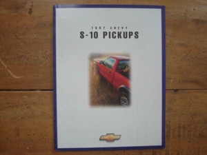 1997 Chevy S-10 Pickups Brochure. Canadian - Picture 1 of 12