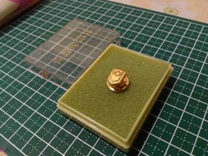 SGI Soka Gakkai Japan official Pins Batch Jisyokai 18KGP J028 - Picture 1 of 3