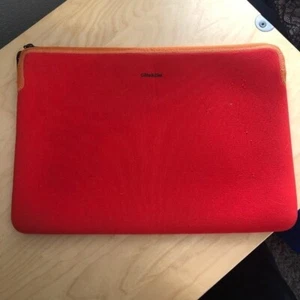 COTE & CIEL Cushioned Scuba Zippered Laptop IPad Case - Red & Orange 10 x 15 - Picture 1 of 6