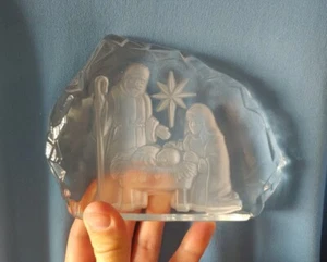 Vintage Nativity Paperweight Glass Christmas Stable Scene Family 7" - Picture 1 of 6