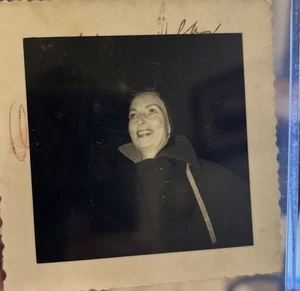 Foto autografa originale personale 3,5x3,5 firmata Agnes Moorehead attrice - Foto 1 di 4