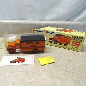 Vintage Corgi Classic Fallen Flags Milwaukee Road Limited Ed. Truck + Box - Picture 1 of 8