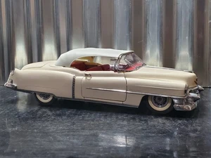 Danbury Mint Barn Find 1953 Cadillac Eldorado Convertible 1:16 Scale Diecast Car - Picture 1 of 19
