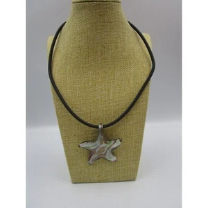 Colgante de vidrio dicroico brillo verde, collar de cadena de goma negra, 20" - Imagen 1 de 8