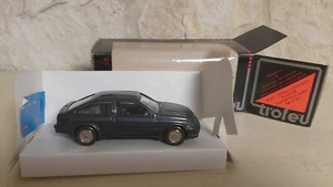 Trofeu Ford Sierra Cosworth "Roadcar" flint metallic black scala 1:43 - Foto 1 di 3