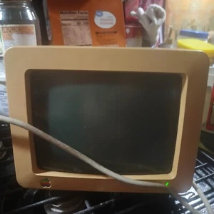 vintage Apple monitor model number G090H [LIGHT ON] - Picture 1 of 17