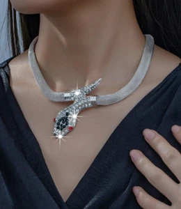 Collana Choker Serpente con strass brillantini alla moda colore argento occhi - Foto 1 di 3