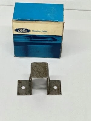 Lincoln Continental 1982 barra estabilizadora delantera adaptador de montaje E25Y-5B482-A Foto 1 de 4