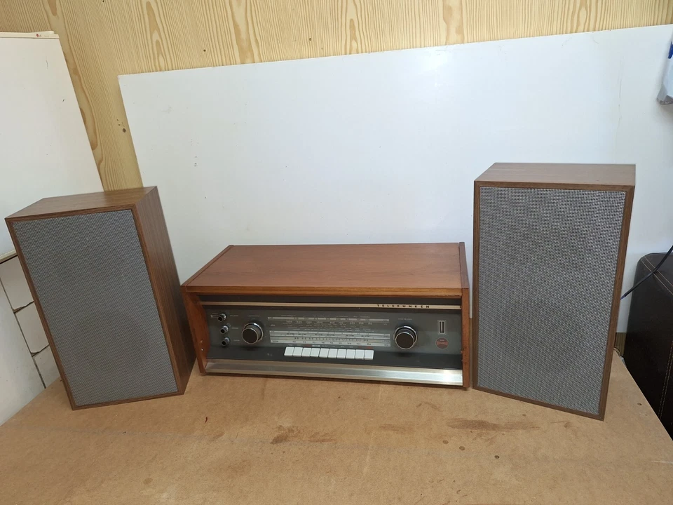 Telefunken Opus Studio 2650 Röhrenradio mit  WB 60 Lautsprecher - Bild 1 von 4