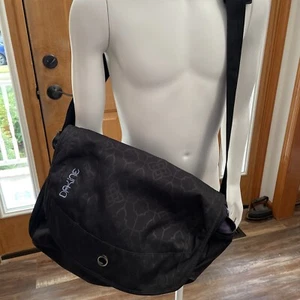 Dakine Messanger Bag - Picture 1 of 9