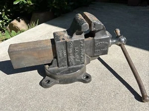 VINTAGE PRENTISS BULL DOG~ NEW YORK #92 HEAVY DUTY SWIVEL BENCH VISE~RARE~ - Picture 1 of 9